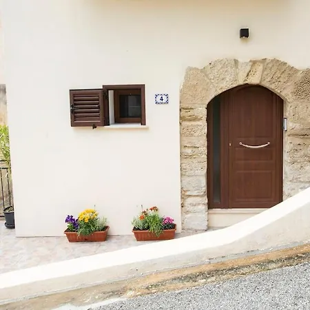 La Domus Di Segesta 
